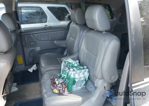 2010 Toyota Sienna Xle из США, поврежденный, VIN 5TDYK4CC9AS322855